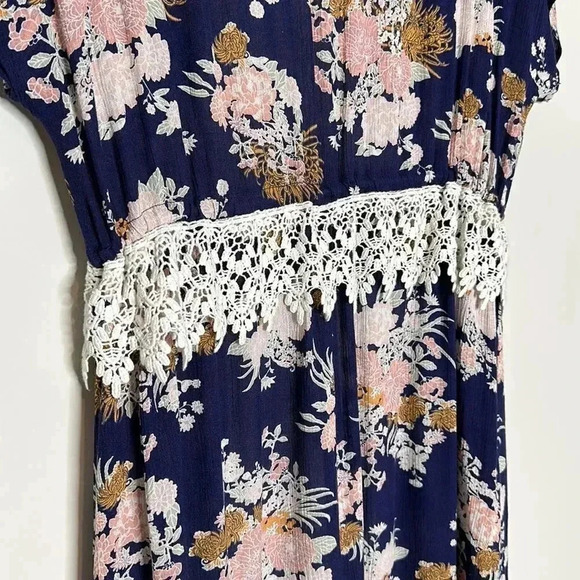 Melrose and Market Women Blue Kimono M - Picture 9 of 12